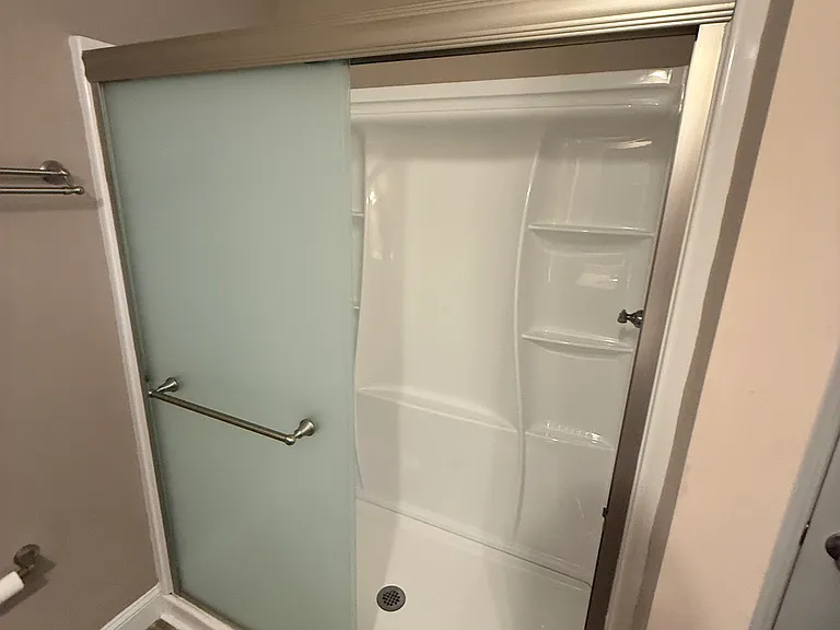 1616 Silver Spur Ln — Photo 25