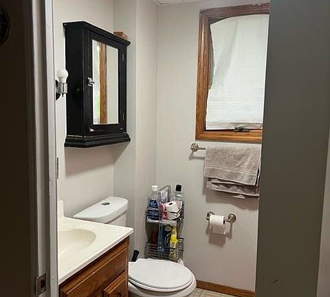 5th image of 74 Bedford St #2