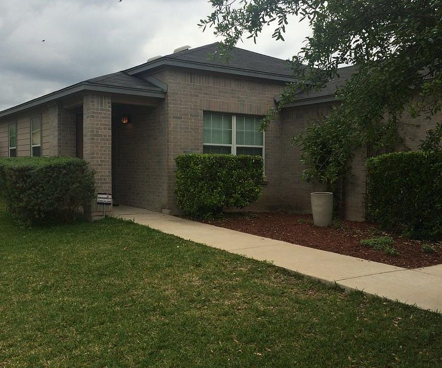 1st image of 4205 Kings Canyon Dr