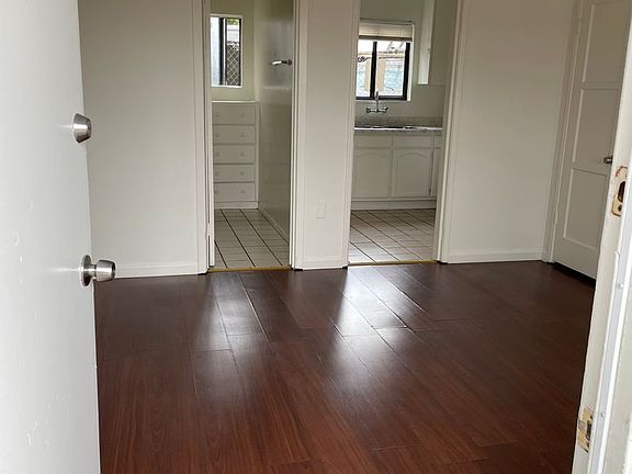 3rd image of 1912-1914 Whittier Blvd #1914B