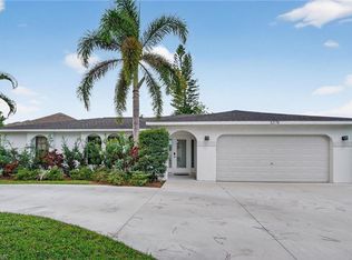 5270 Berkeley Dr, Naples, FL 34112