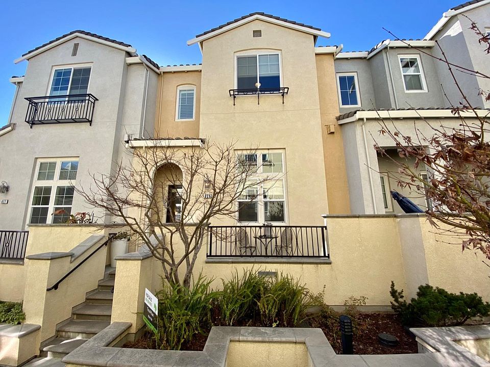 1st image of 10281 Torre Ave Unit 826