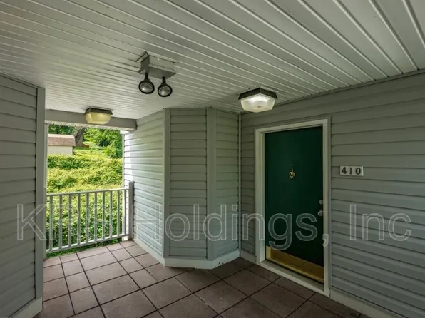 2050 N Calvert St APT 410, Arlington, VA 22201