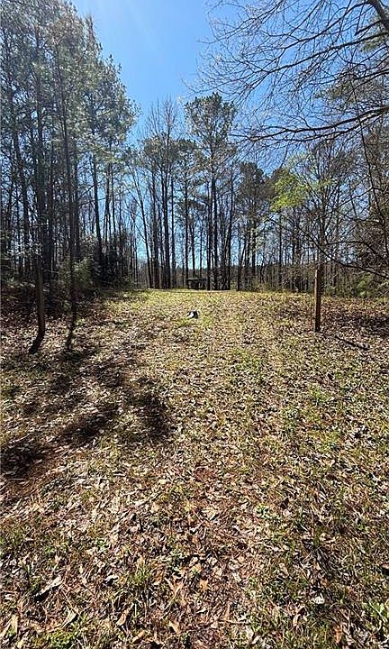 2nd image of 197 Cowan Rd SE #113