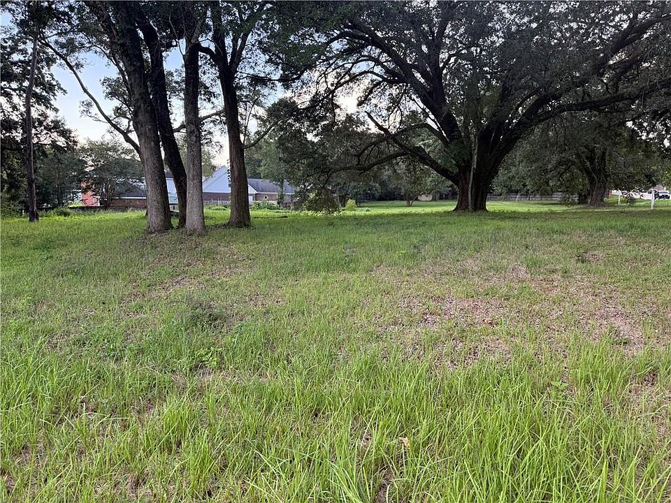 2nd image of 7241 Grelot Rd