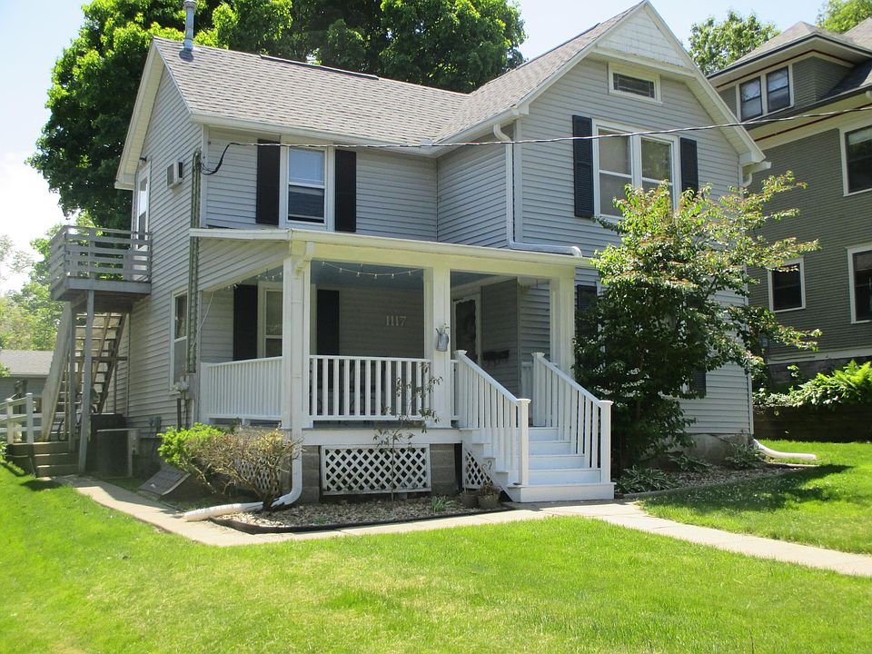   View from College St