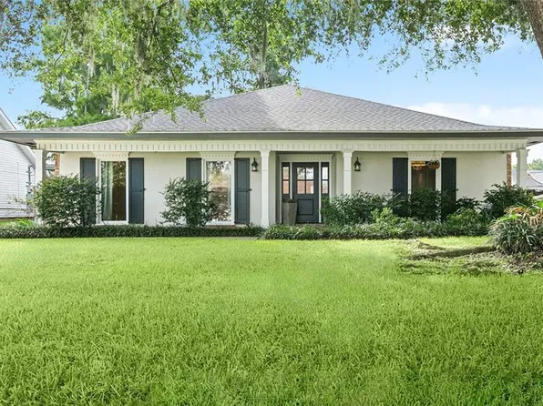 82 Melrose Dr, Destrehan, LA 70047