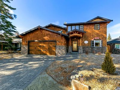 2163 Monterey Dr, South Lake Tahoe, CA, 96150