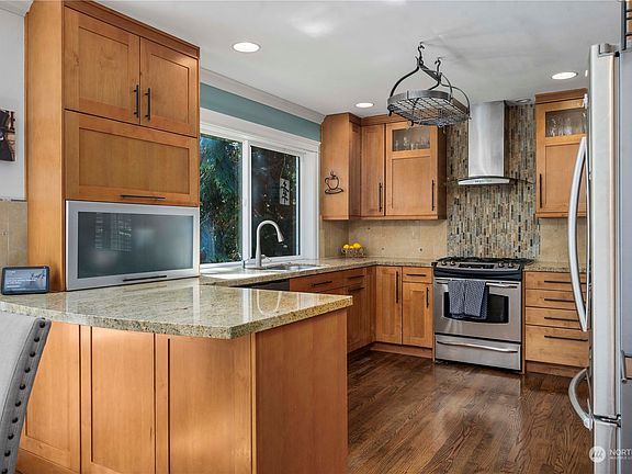 2nd image of 13520 184th Avenue NE