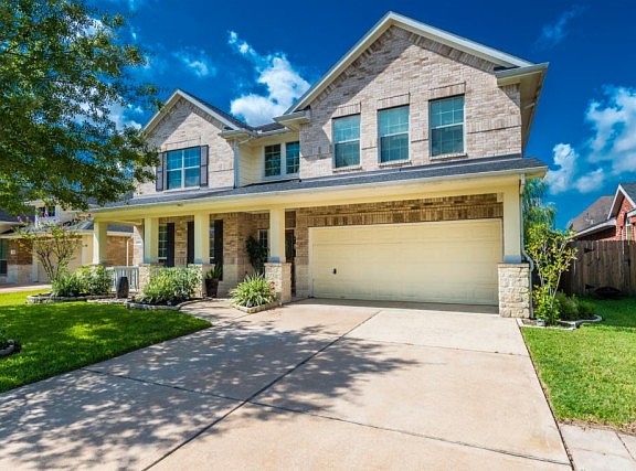 2nd image of 17627 Belwood Park Ln