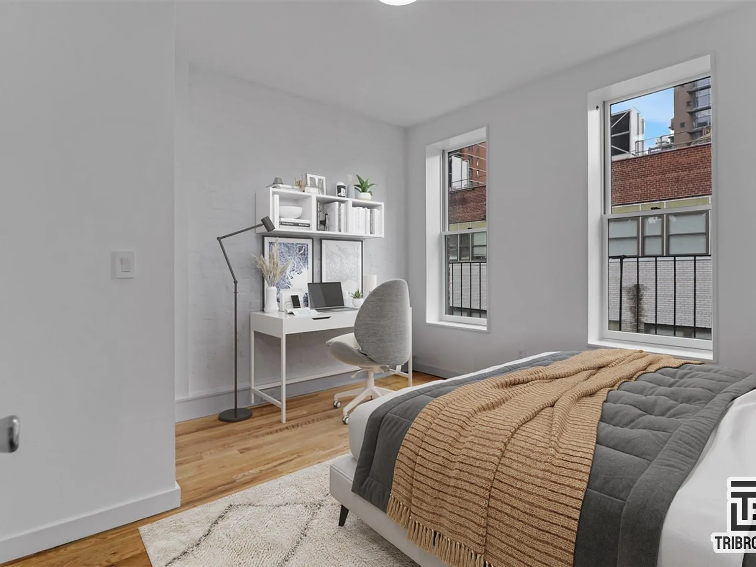 425 East 12th Street — Photo 1