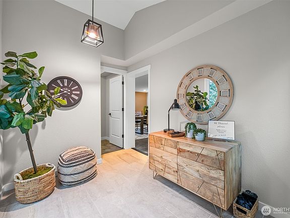 4th image of 7005 54th Avenue NW