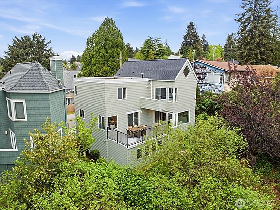 2nd image of 4011 SW Webster Street