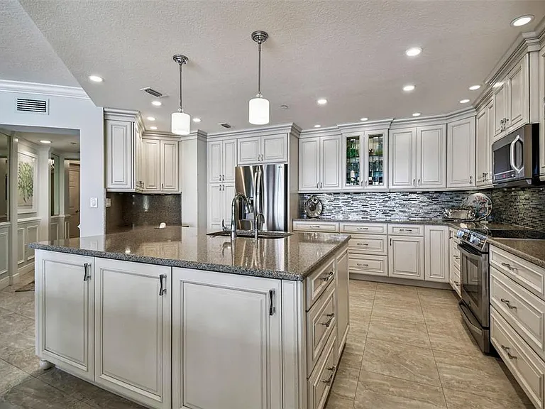 16750 Gulf Blvd #315-A — Photo 4