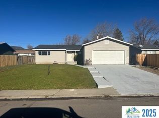 515 Woodside Way, Susanville, CA 96130