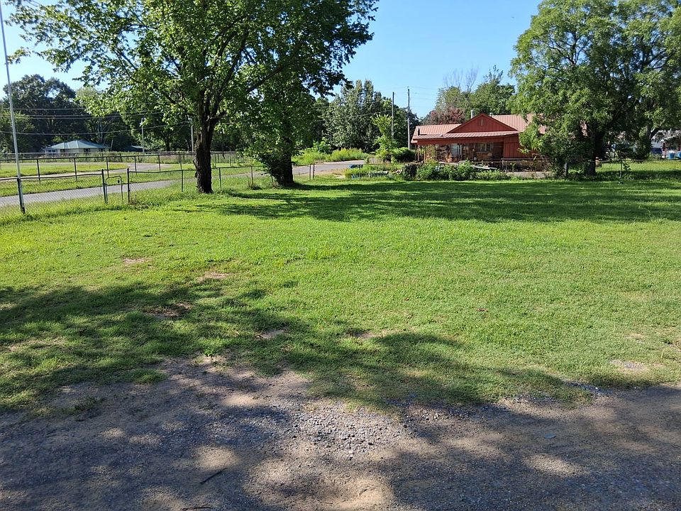 2nd image of 0 2nd St Lot 1