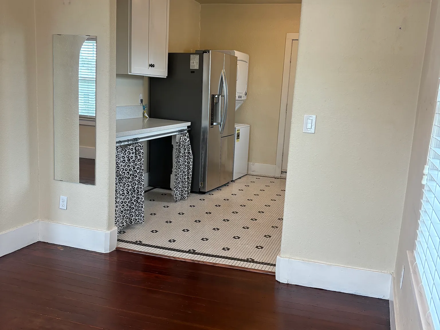 1 bed, 750 sqft, $1,500 — Photo 4