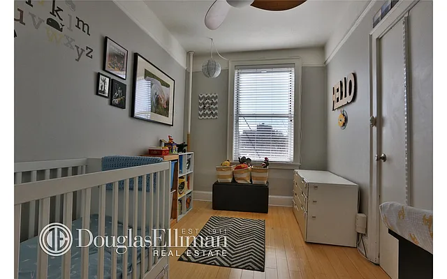 Sold by Douglas Elliman | media 22