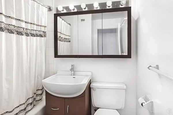 Rented by Halstead Real Estate | media 20