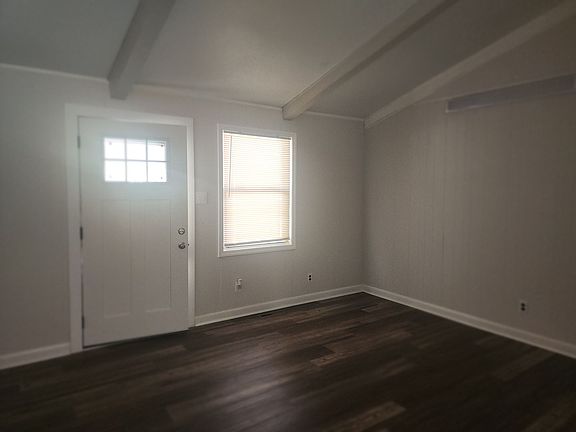 4th image of 623 Alexander St