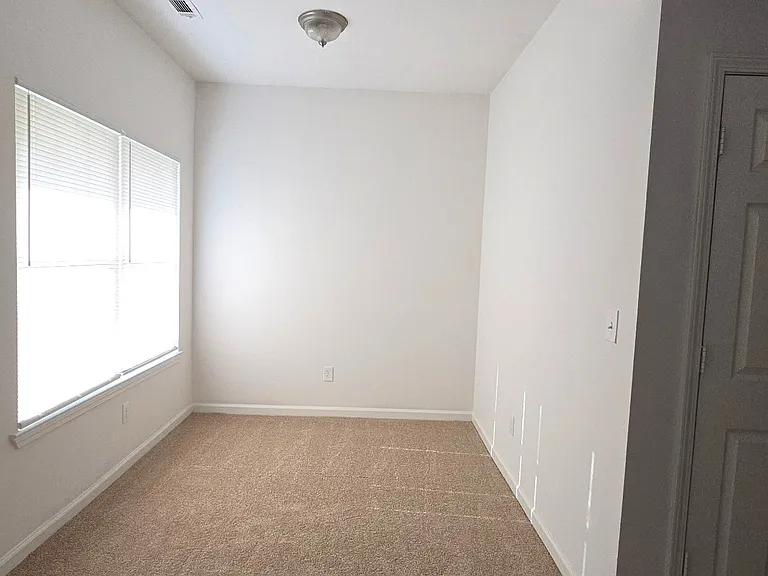 1743 Bob White Ln SE — Photo 2