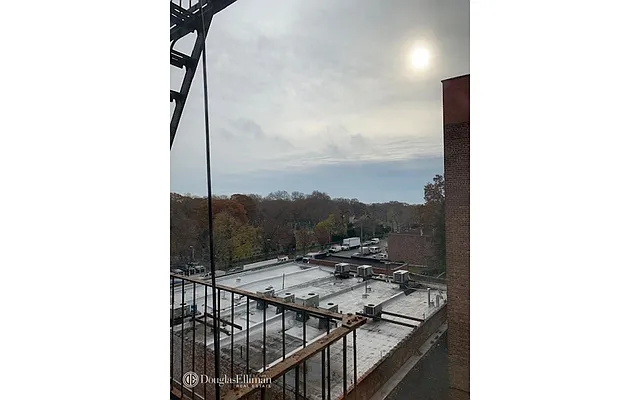 Sold by Douglas Elliman | media 7