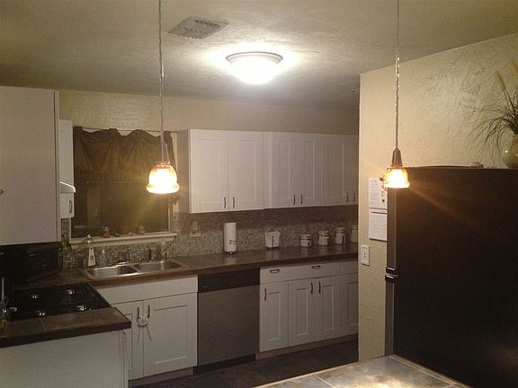 4th image of 4620 NW 27th Ter