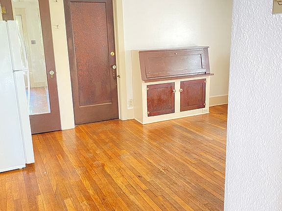 2nd image of 1911 Lead Ave SE #0