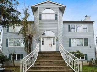 255 Dorsa Ave, Wayne, NJ 07470