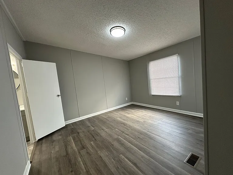 4921 Sand Mine Dr — Photo 6
