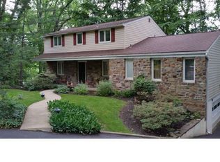 420 Greyhorse Rd, Willow Grove, PA 19090