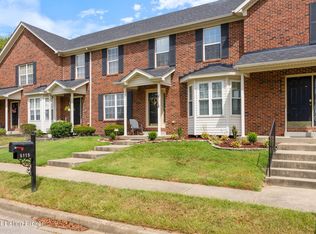 5115 Woodridge Lake Blvd, Louisville, KY 40272