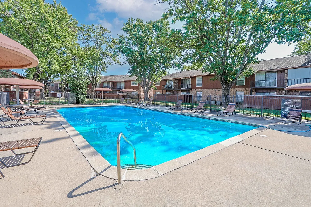 Building Photo - Orleans Square
