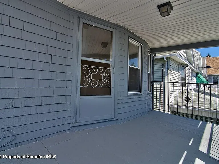 1515 Pine St — Photo 8