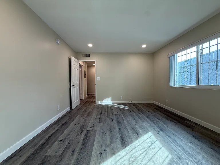 rear bedroom