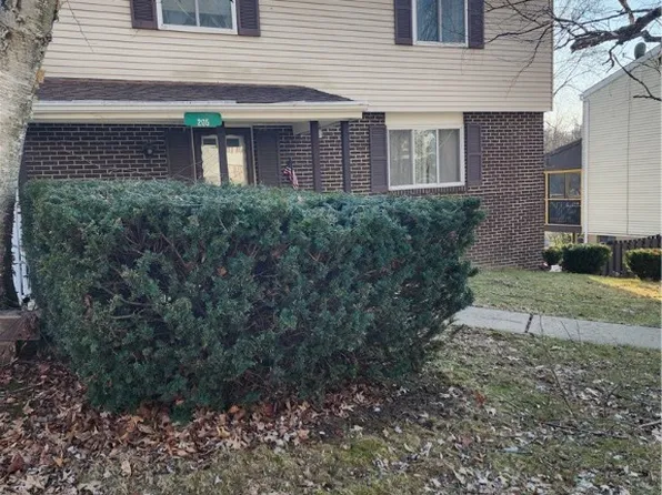 205 E White Oak St, Delmont, PA 15626