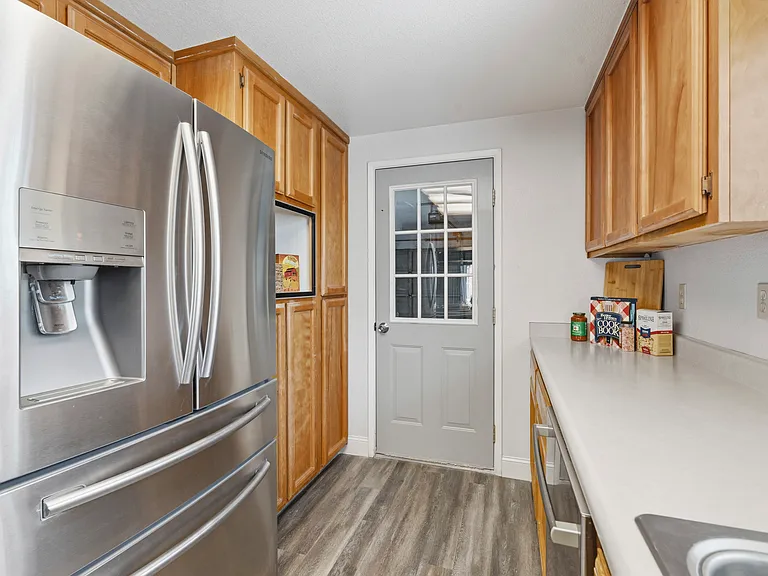 301 Goldrun Dr — Photo 22