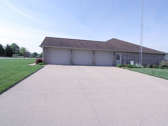 5th image of 4390 W Pebble Dr