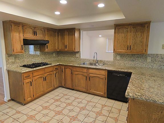 4th image of 135 S Cottonwood Ct