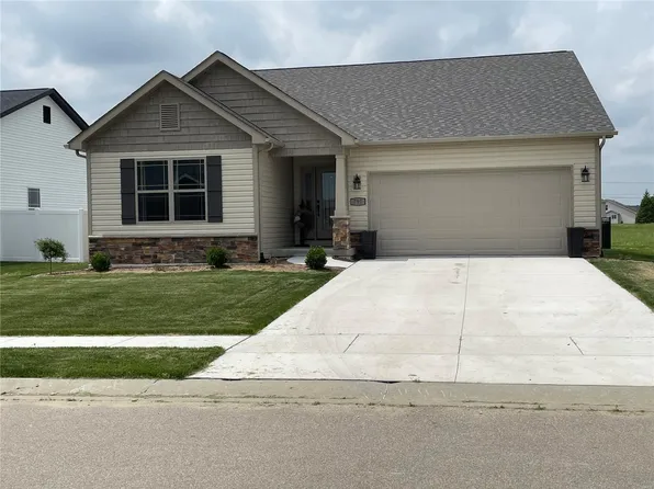 797 Topaz Ct, Mascoutah, IL 62258