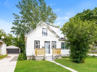 5002 N 55th St, Milwaukee, WI 53218