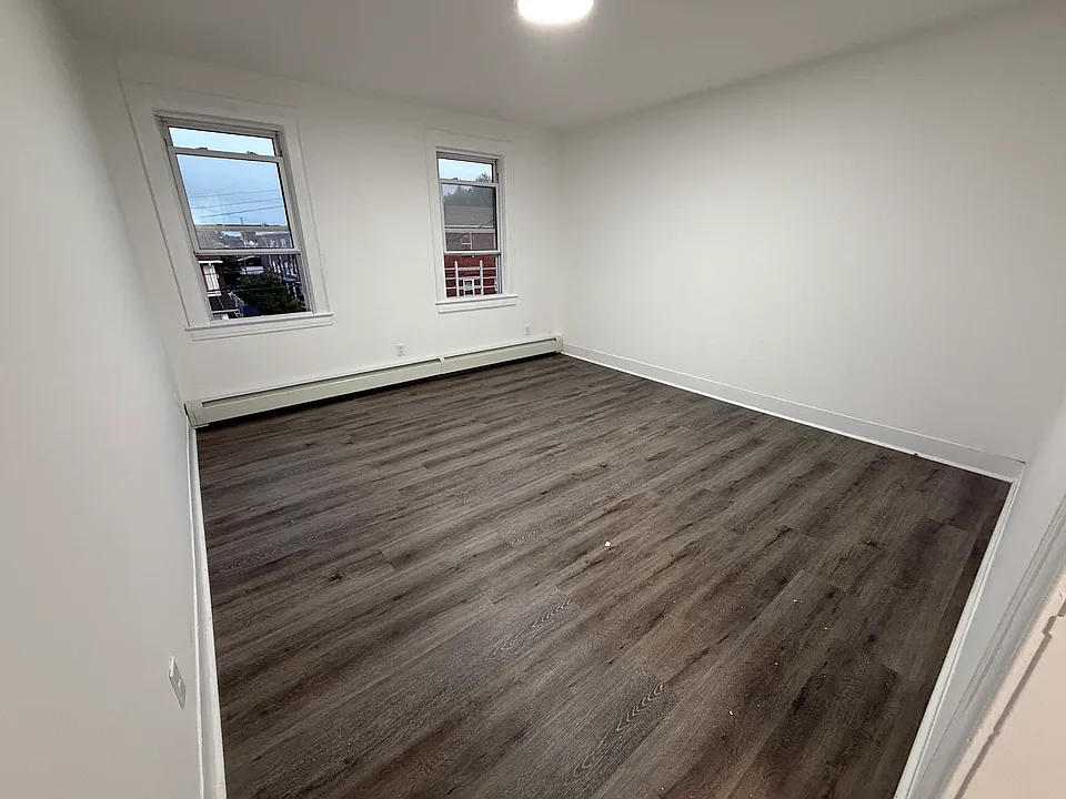 53 Grant Pl #2