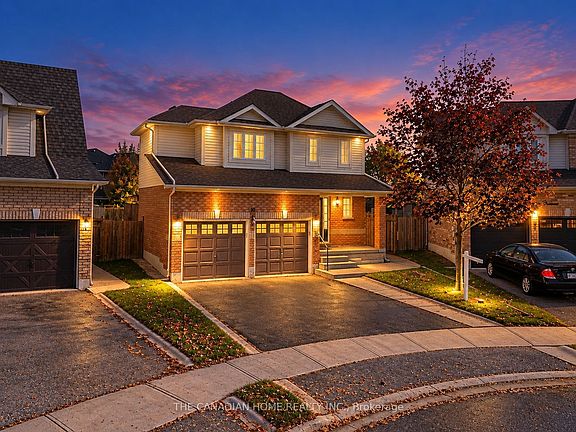 2nd image of 10 Dunvegan Cres