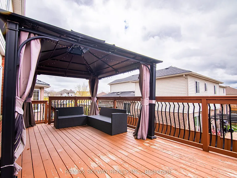 116 Severn Dr — Photo 23
