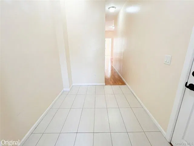 3 bed, 1.0 bath, 1930 sqft, $2,800 — Photo 4