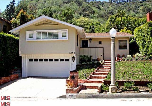 1st image of 1651 N Beverly Dr