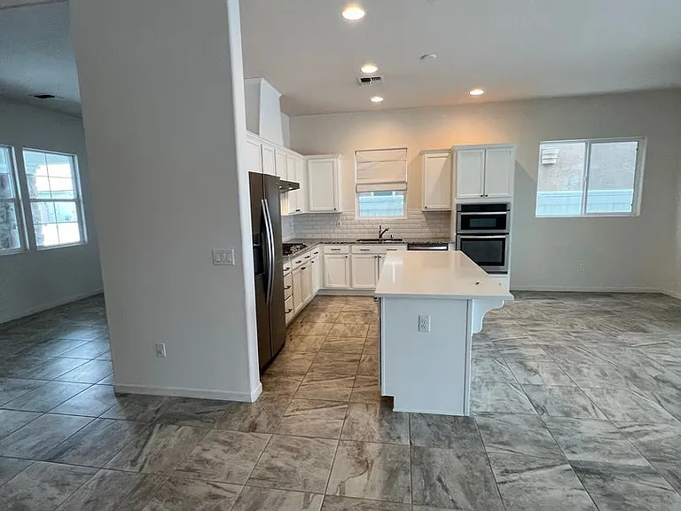 3140 Show Jumper Ln — Photo 2