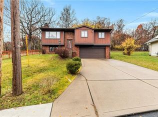 1 Fawcett Cir, Coraopolis, PA 15108