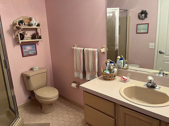 3rd image of 79 Westport Dr