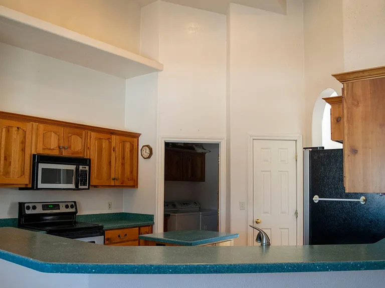 321 N 1200 W — Photo 5